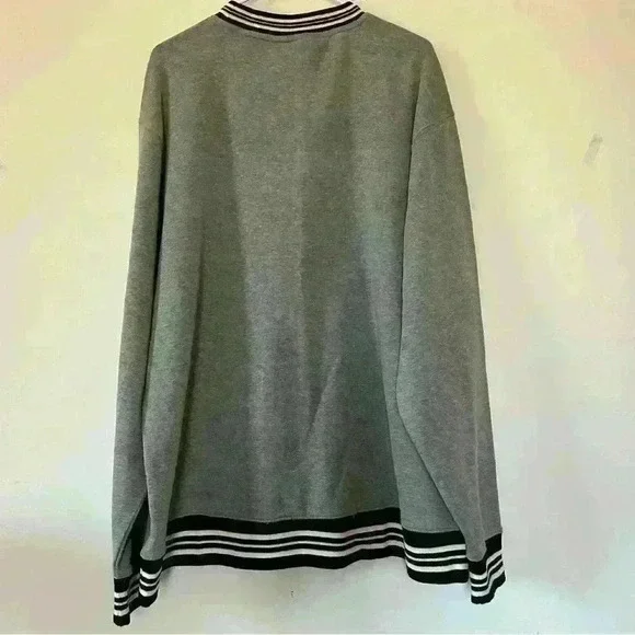 No boundaries grey thick long sleeve with black and white stripe detail - Picture 3 of 4